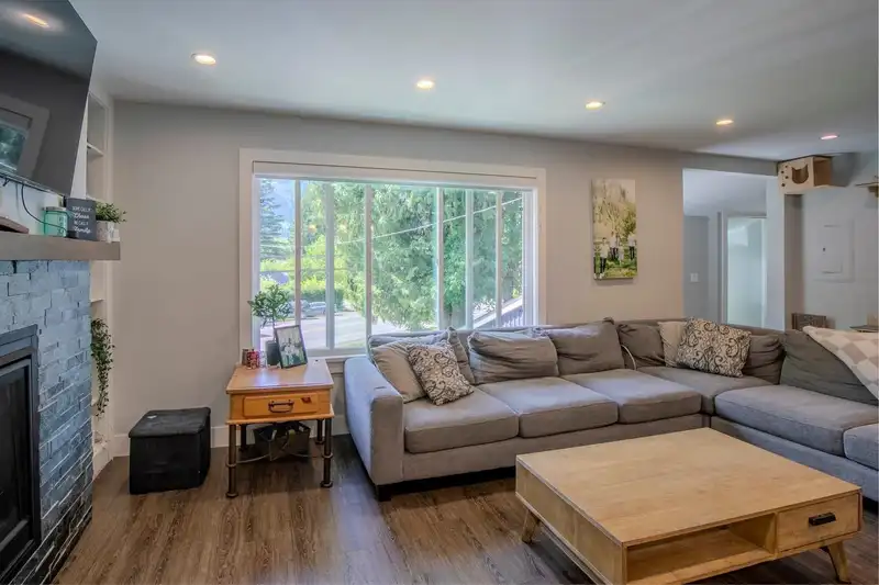 41756 GOVERNMENT ROAD - photo 3 of 22