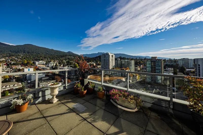 1702 121 W 16TH STREET - photo 3 of 25