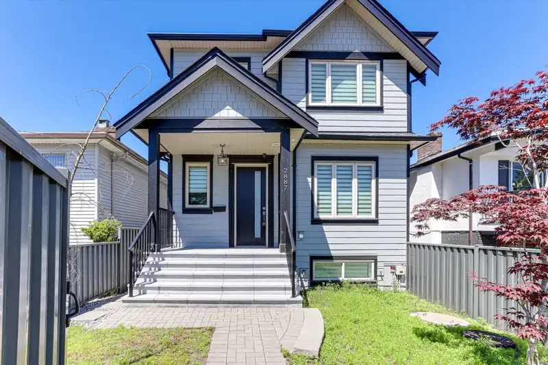 2887 MCGILL STREET - photo 1 of 24