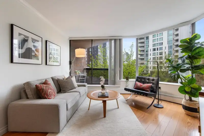 407 1330 BURRARD STREET - photo 3 of 15