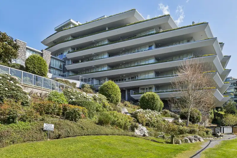 204 866 ARTHUR ERICKSON PLACE - photo 1 of 27