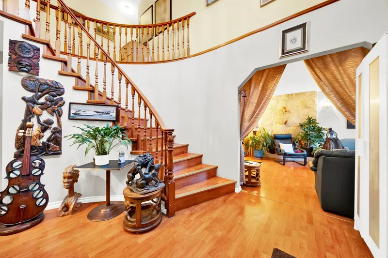 7893 CUMBERLAND STREET - photo 2 of 25