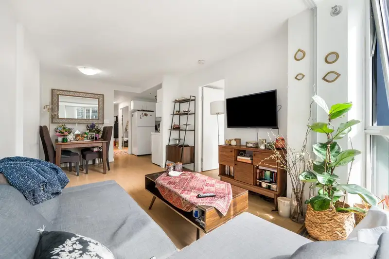 1308 555 JERVIS STREET - photo 3 of 18