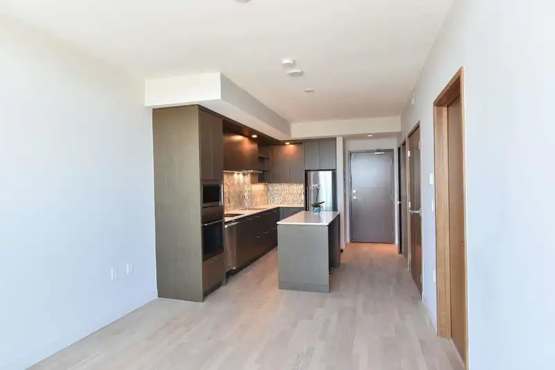 4304 13495 CENTRAL AVENUE - photo 1 of 11