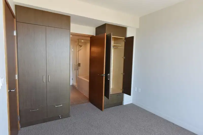 4304 13495 CENTRAL AVENUE - photo 3 of 11