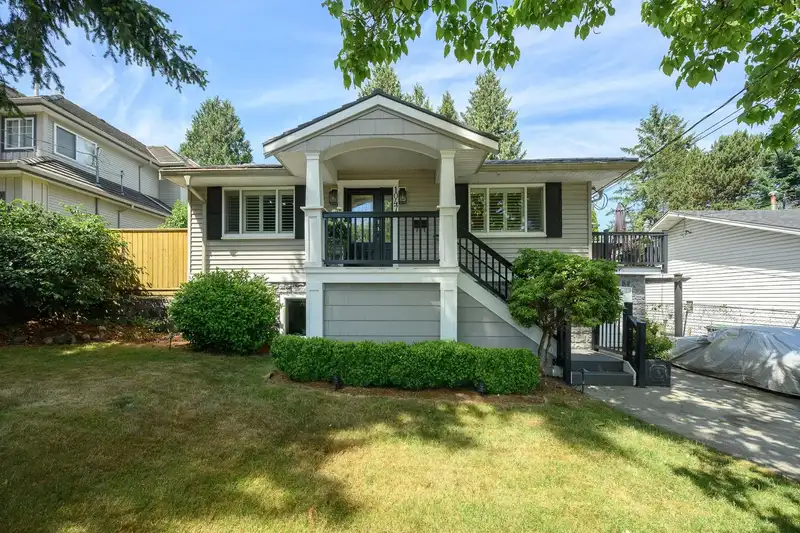 1047 WINSLOW AVENUE - photo 2 of 40