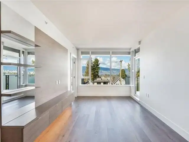 303 3639 W 16TH AVENUE - photo 4 of 27
