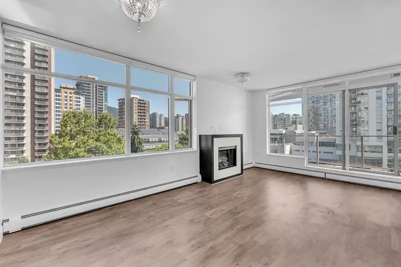 802 158 W 13TH STREET - photo 1 of 39