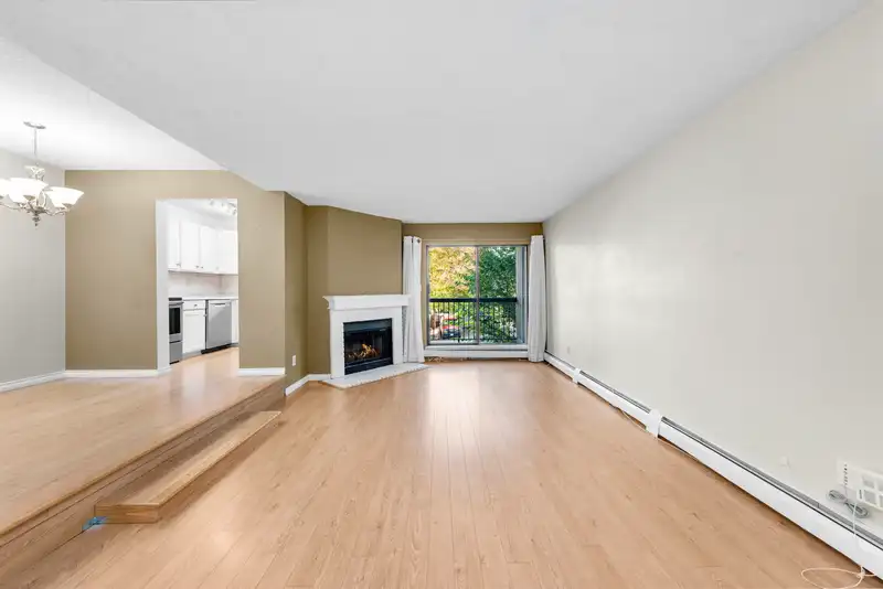 2201 13819 100 AVENUE - photo 1 of 30