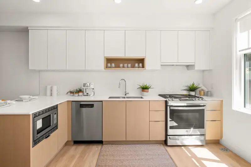 128 2350 165 STREET - photo 2 of 16
