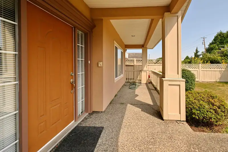 7233 WILLIAMS ROAD - photo 3 of 29