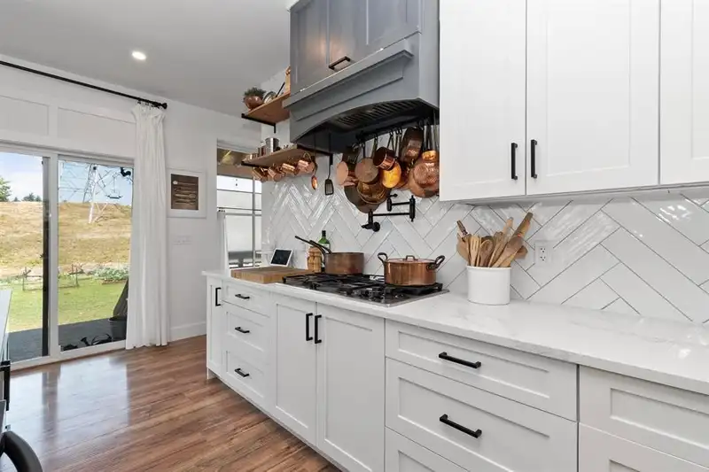 10071 PARKWOOD DRIVE - photo 4 of 39