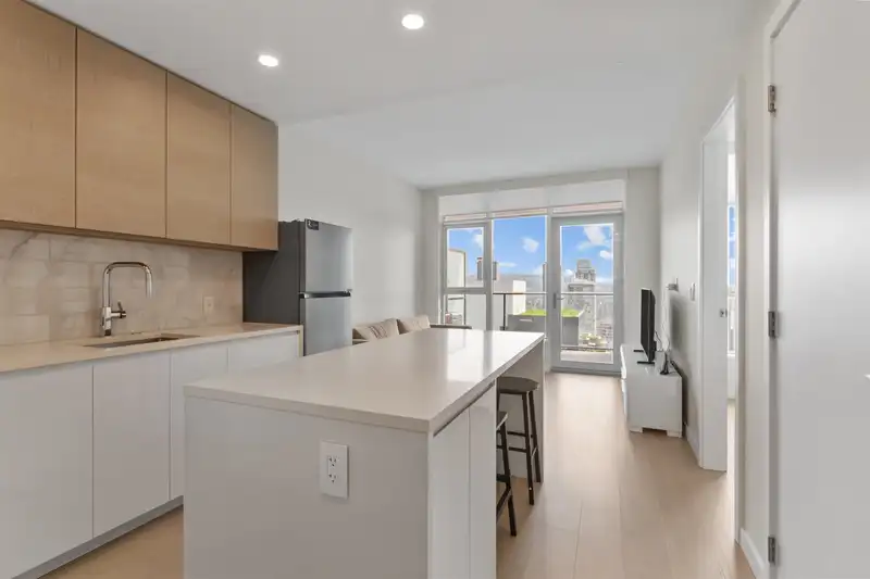 4903 2108 GILMORE AVENUE - photo 2 of 25
