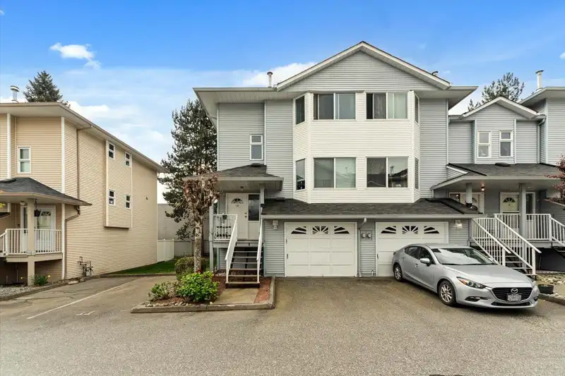 10 3087 IMMEL STREET - photo 2 of 40