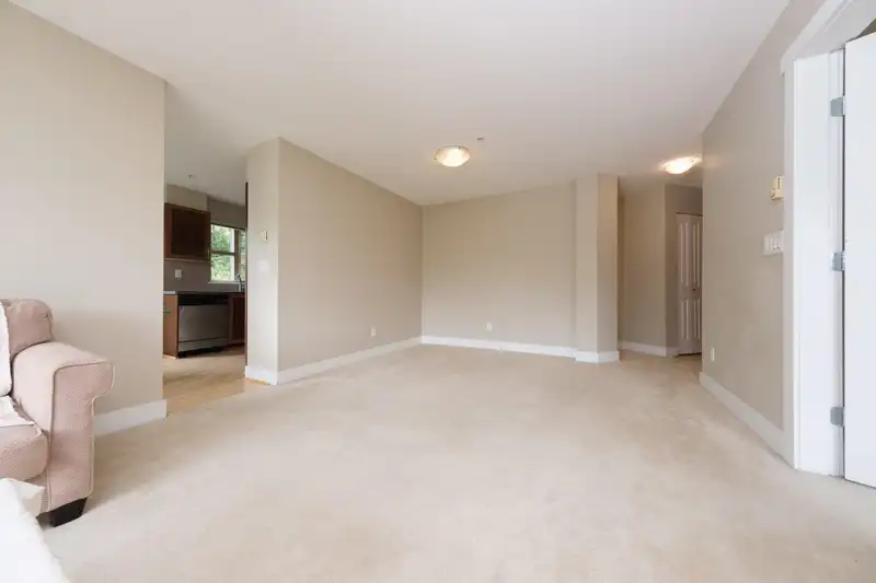 312 5725 AGRONOMY ROAD - photo 4 of 28