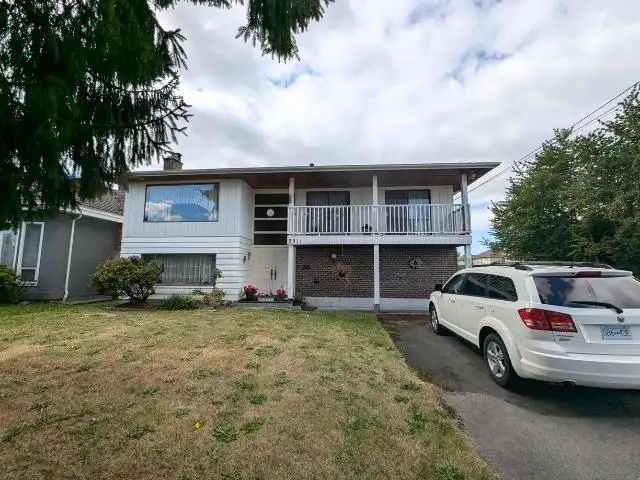 2311 MCLENNAN AVENUE - photo 3 of 22