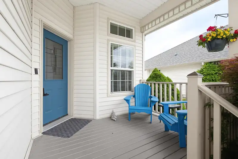 30585 CRESTVIEW AVENUE - photo 4 of 40