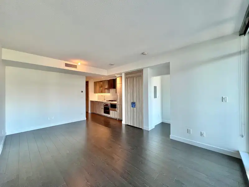 709 4730 LOUGHEED HIGHWAY - photo 4 of 23