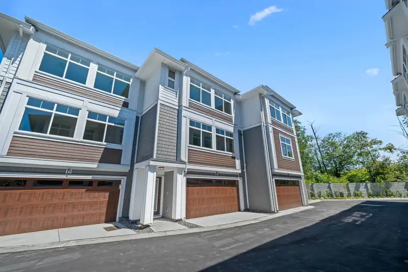 52 2528 156 STREET - photo 1 of 25