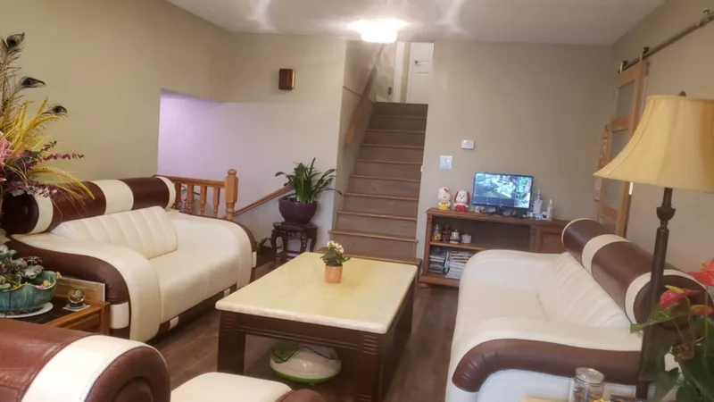 11291 STEVESTON HIGHWAY - photo 2 of 8