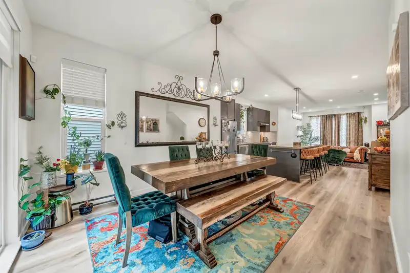 65 10489 DELSOM CRESCENT - photo 4 of 34