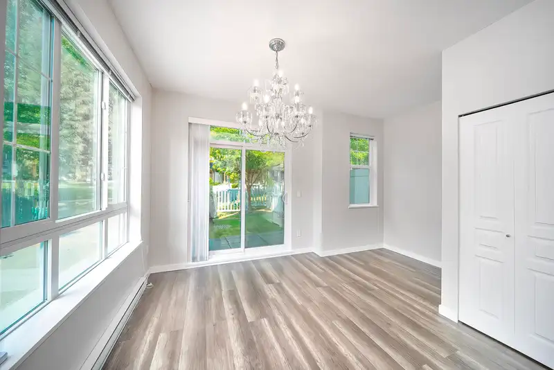 11 1338 HAMES CRESCENT - photo 4 of 16
