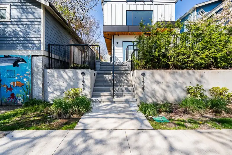 1927 E 8TH AVENUE - photo 2 of 27