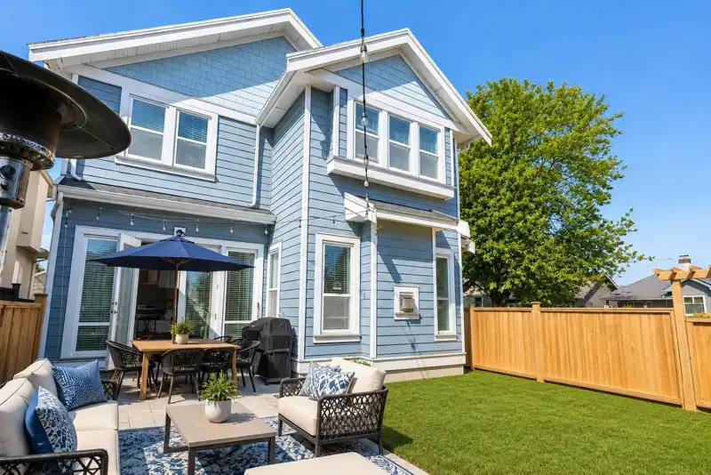 1468 E 21ST AVENUE - photo 1 of 31