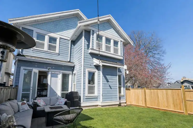 1468 E 21ST AVENUE - photo 2 of 31