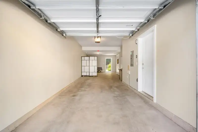 25 1125 KENSAL PLACE - photo 4 of 37