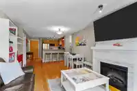 315 400 KLAHANIE DRIVE - thumbnail 7