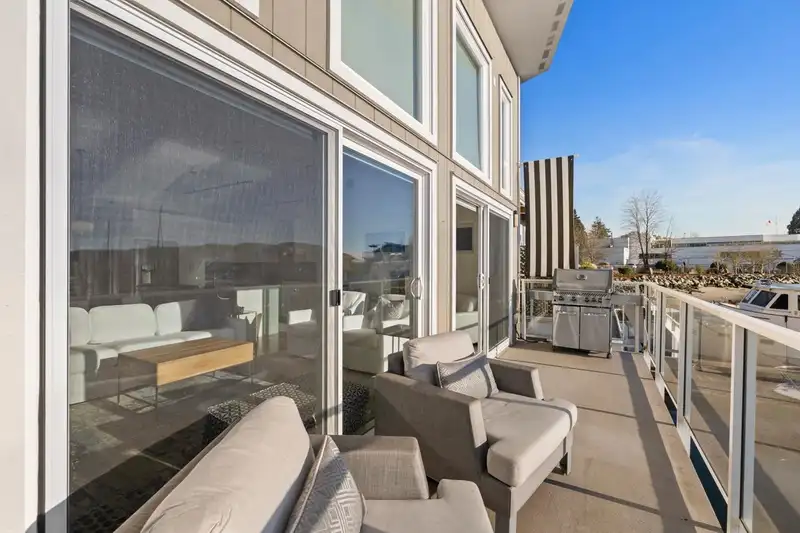 20 415 W ESPLANADE AVENUE - photo 3 of 30