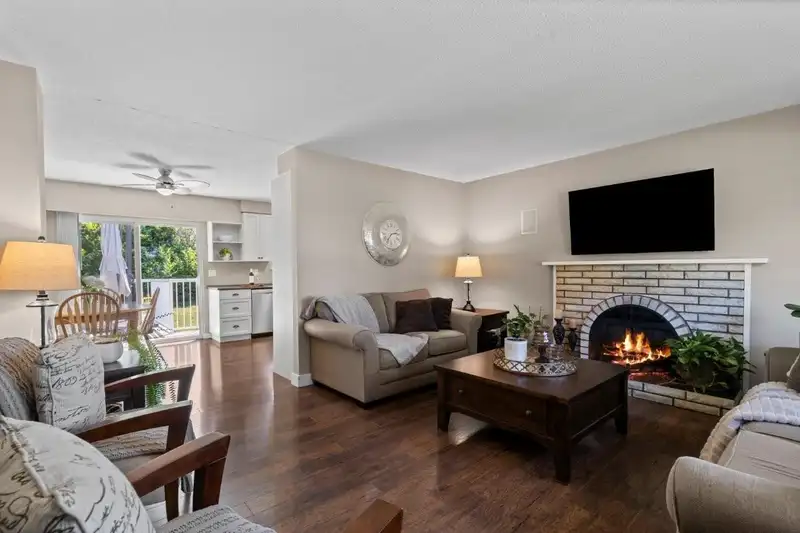 34448 ETON CRESCENT - photo 2 of 23