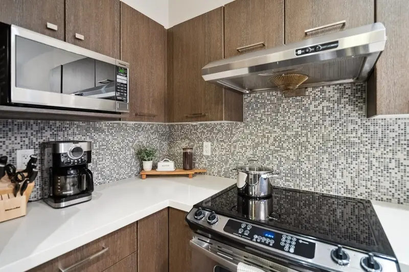 1109 963 CHARLAND AVENUE - photo 4 of 25