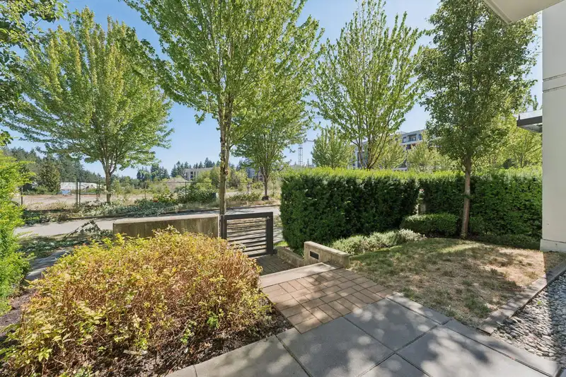 106 5687 GRAY AVENUE - photo 2 of 31