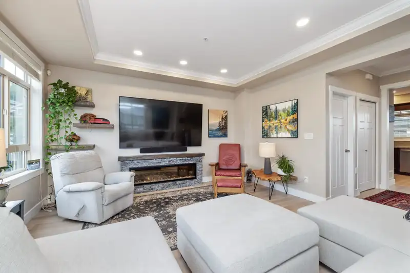 3 13771 232A STREET - photo 3 of 40