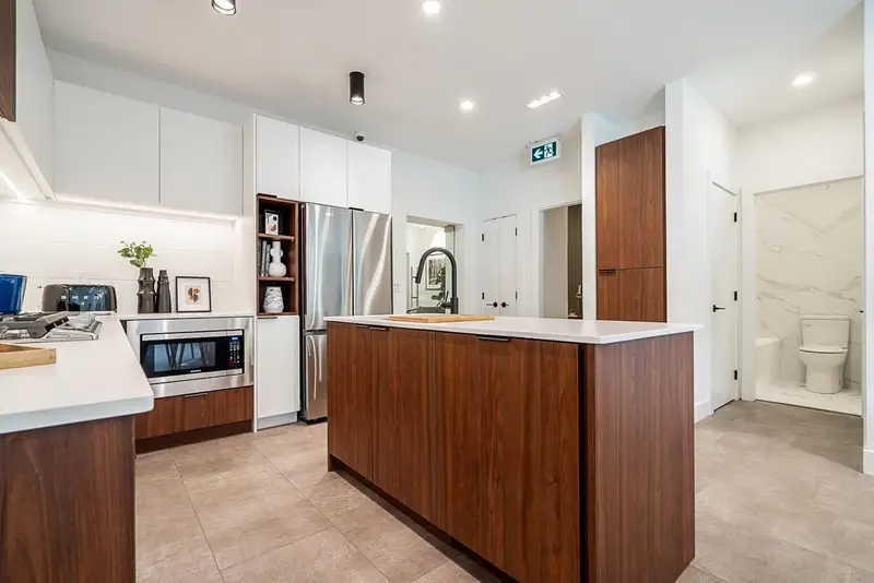 411 623 KEMSLEY AVENUE - photo 4 of 25