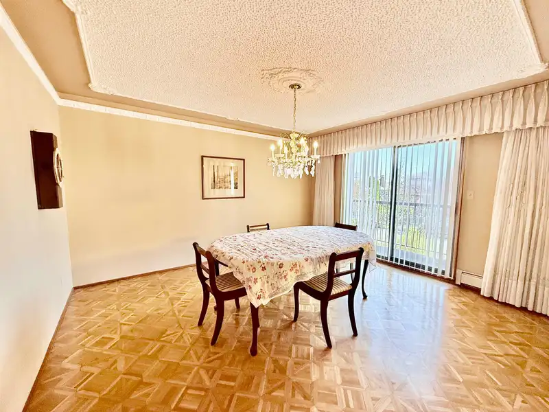 3925 PANDORA STREET - photo 4 of 31
