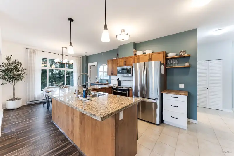 406 11950 HARRIS ROAD - photo 4 of 27