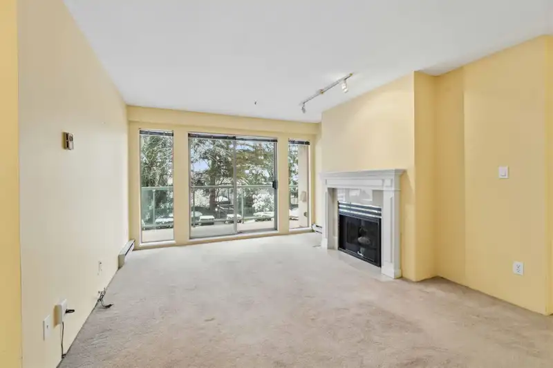 202 1148 WESTWOOD STREET - photo 1 of 23