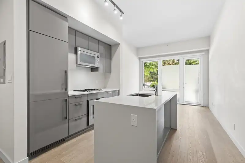 104 4488 CAMBIE STREET - photo 2 of 32