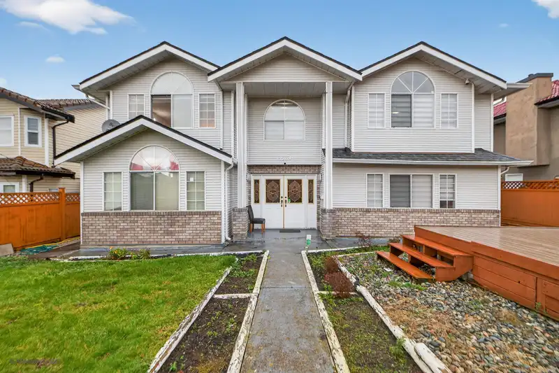 12369 64 AVENUE - photo 1 of 31