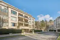 300 533 WATERS EDGE CRESCENT - thumbnail 2