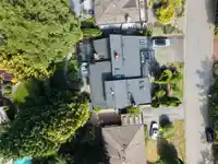 2940 DRESDEN WAY - thumbnail 38