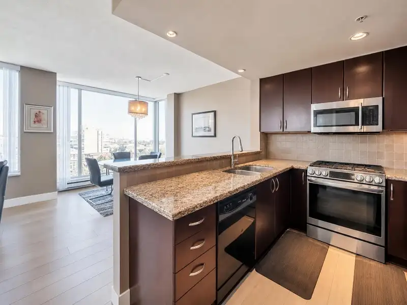 1301 1428 W 6TH AVENUE - photo 3 of 28