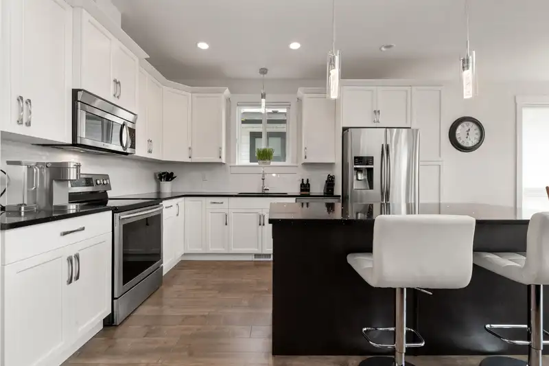 6 7328 MORROW ROAD - photo 4 of 40