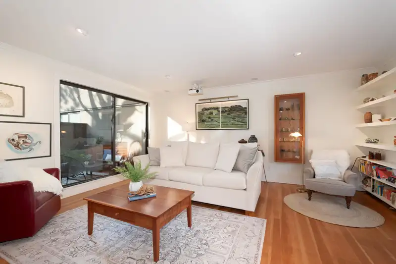 805 FERRY ROW - photo 3 of 40