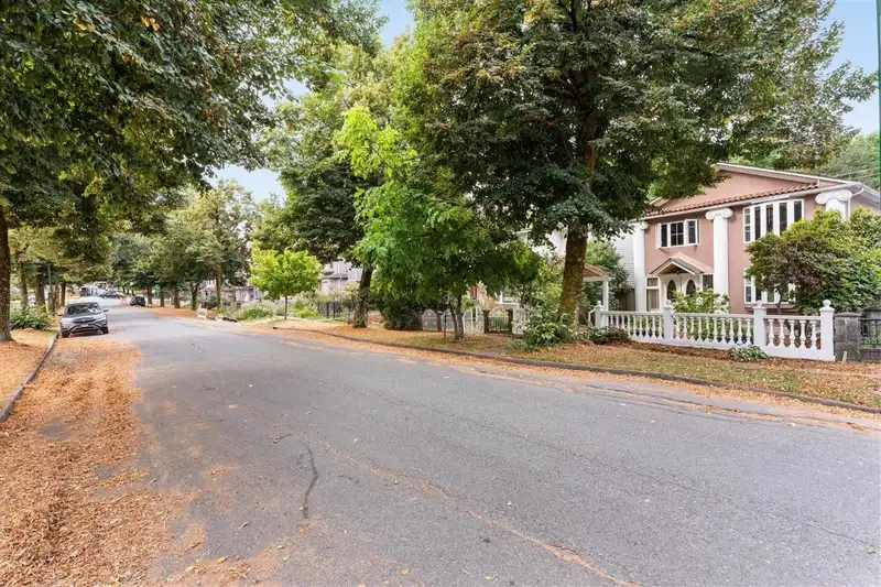 5263 WALES STREET - photo 3 of 40