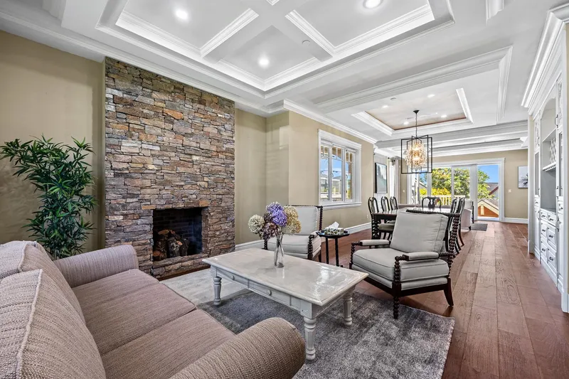 4042 W 34TH AVENUE - photo 2 of 25