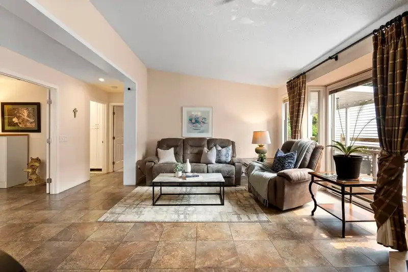 5 2345 CRANLEY DRIVE - photo 1 of 37